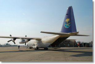 Hercules C-130 SaudiArabian-Douchanbe-17fev08-DSC_0012.jpg